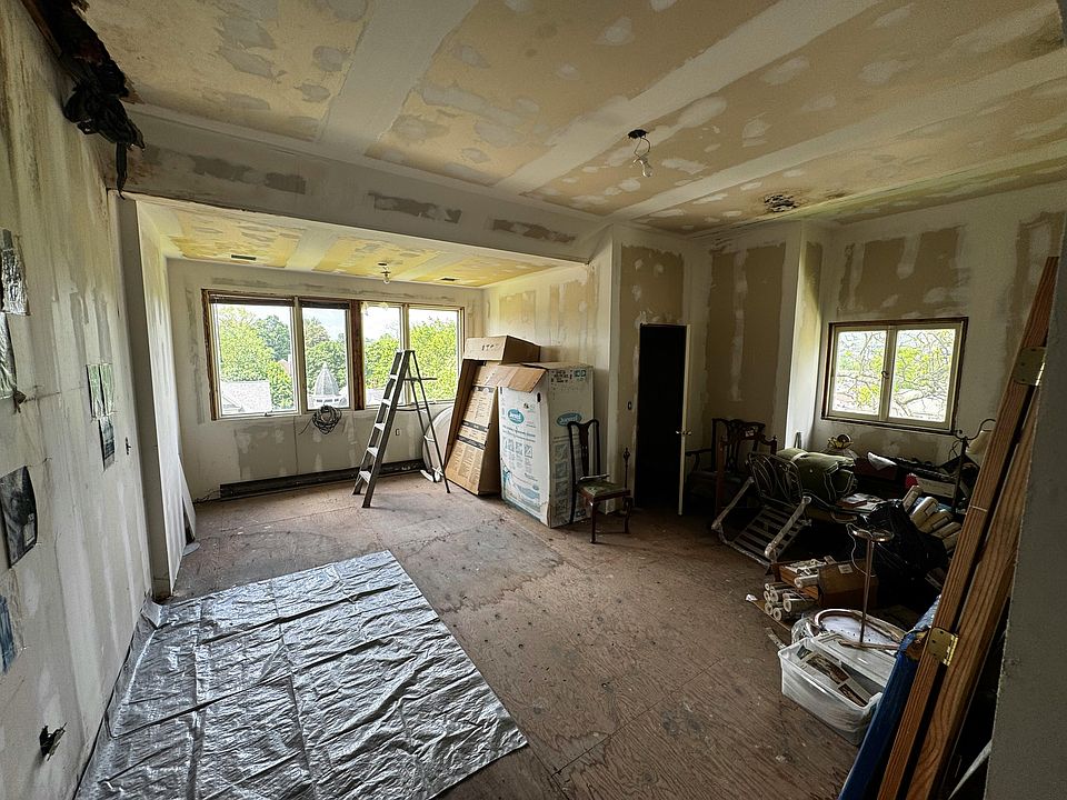 25th image of 1021 Richmont St