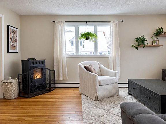 4th image of 85 Baxter Street