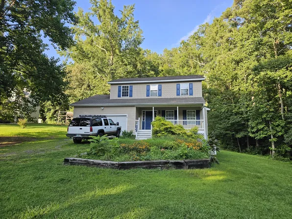 5567 Crany Creek Dr, Gloucester, VA 23061