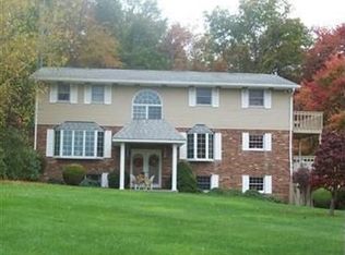 14773 Sprucevale Rd, East Liverpool, OH 43920