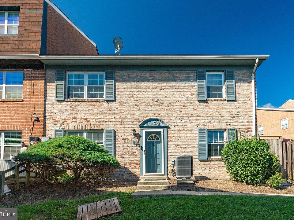 1st image of 9860 Hagel Cir