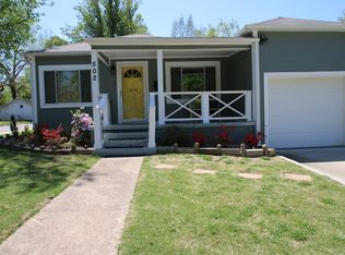 502 W Sycamore St, Rogers, AR 72756