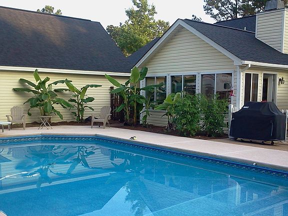 16 x 32 Salt water pool
