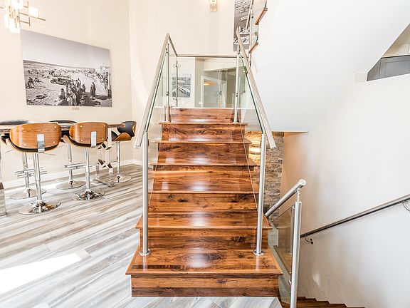 5th image of 101 Market St Unit 428