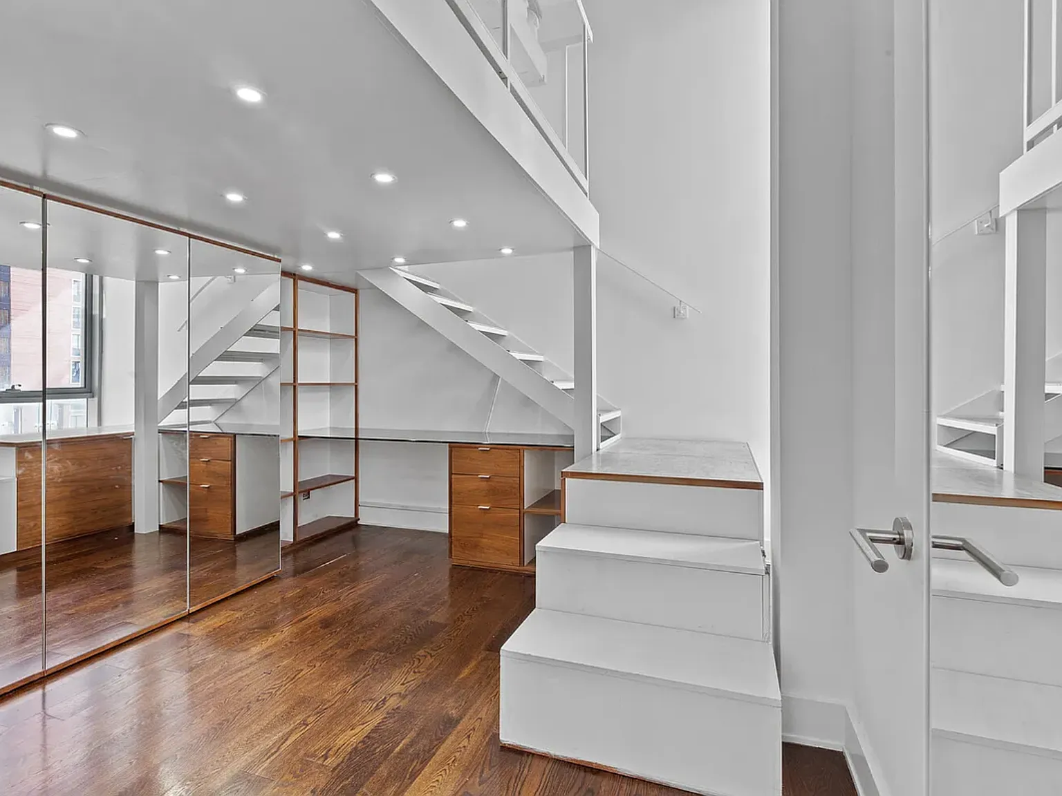 26-26 Jackson Avenue — Photo 4