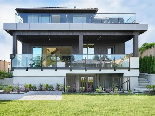 1130 Gordon Ave, West Vancouver, BC V7T 1P9