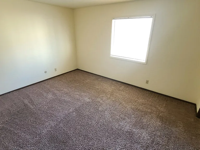 Kimberly Club Apartments — Photo 95