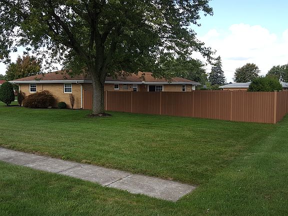 3rd image of 190 Beechwood Dr
