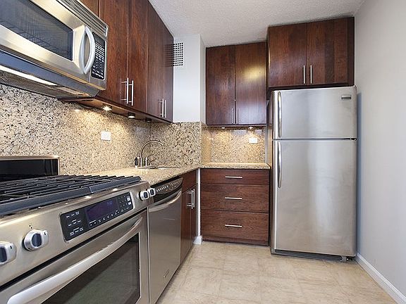 5th image of 201 E 17th St APT 26J