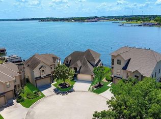 326 Old Aqua Lndg W, Montgomery, TX 77356
