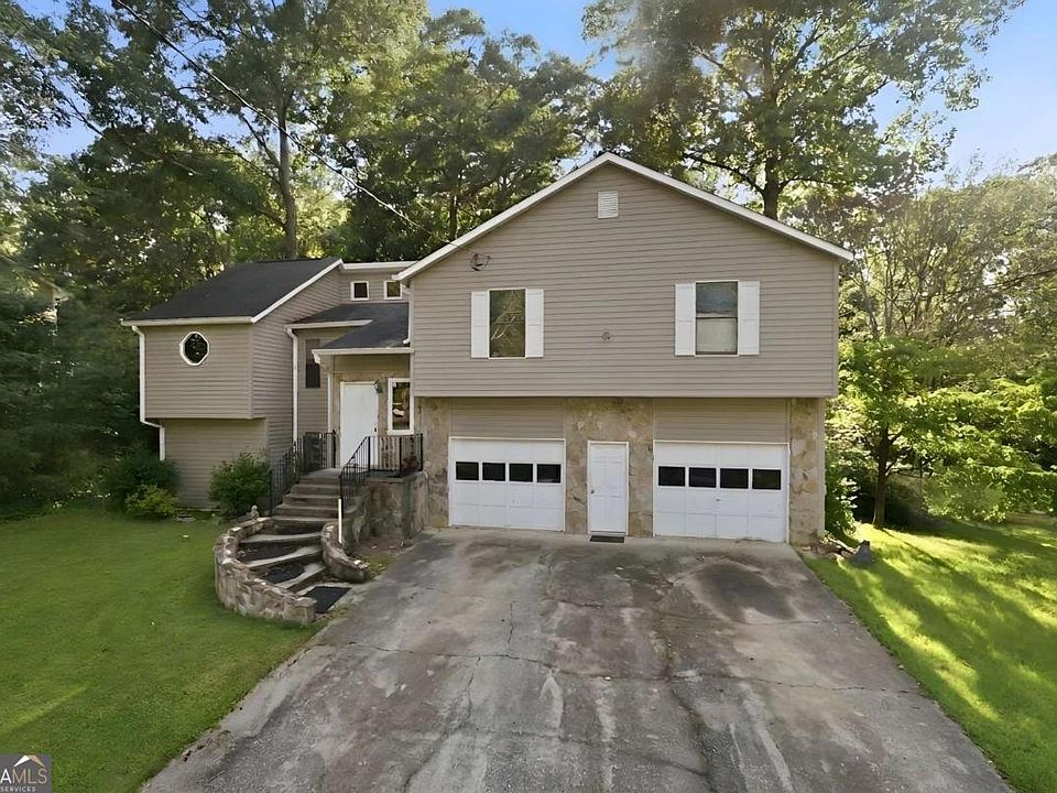 1st image of 3635 Nessa Ct SE