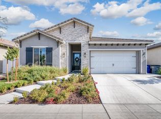 2704 N Burl Ave, Fresno, CA 93727