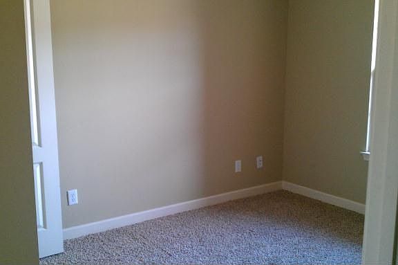 5th image of 1608 White Oak Cir