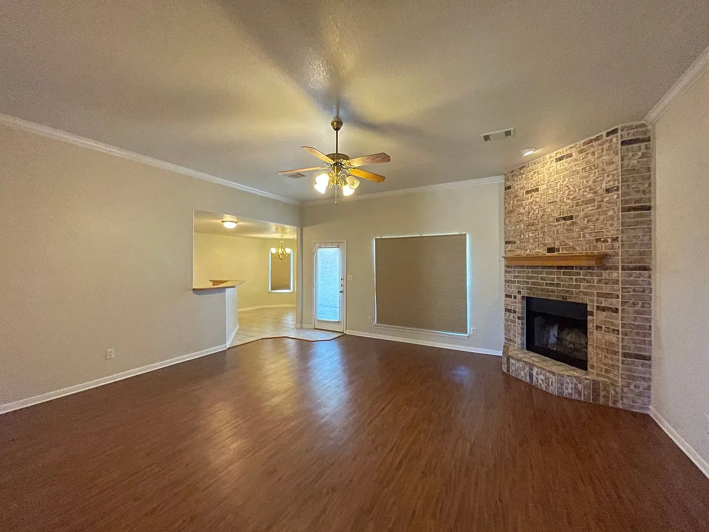 4-Bedroom House for Rent in Killeen - *2 Weeks Free!* — Photo 3