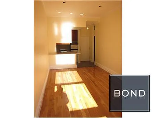 Rented by Bond New York | media 14