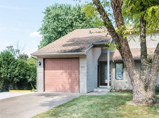 620 Duggan Dr, Dubuque, IA 52003