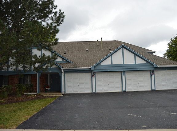 2nd image of 580 Cumberland Trl #B6