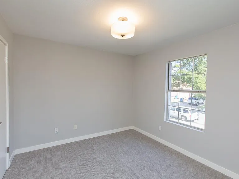 917 Minturn Ln — Photo 23