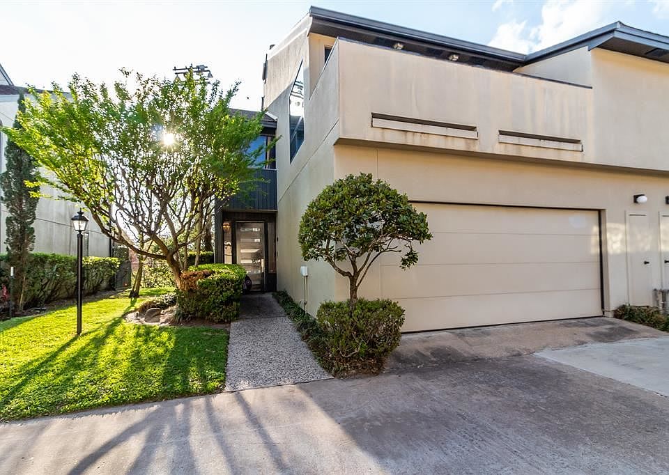 1st image of 1112 Bering Dr APT 36