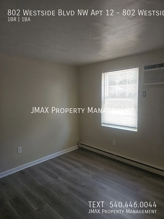 This property has a no security deposit option! — Photo 3