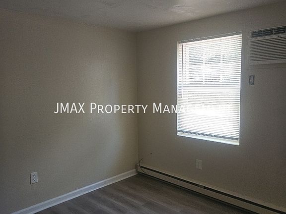 2nd image of 802 Westside Blvd NW APT 12