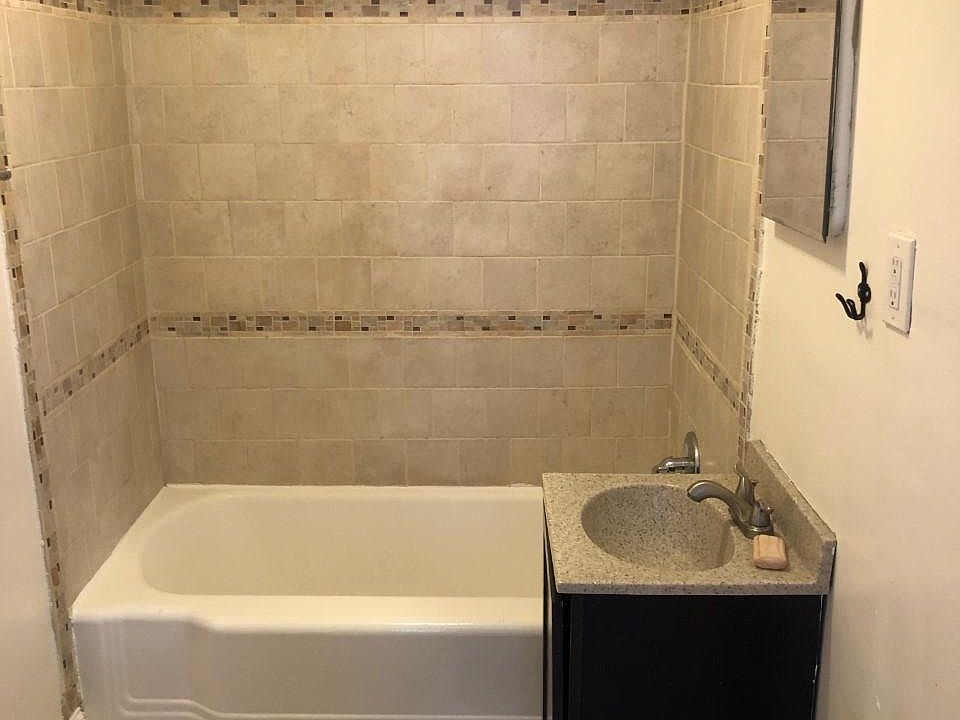 2nd image of 816 Park Ave APT 6