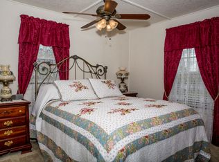 105 SW Hill Dr, Willamina, OR 97396