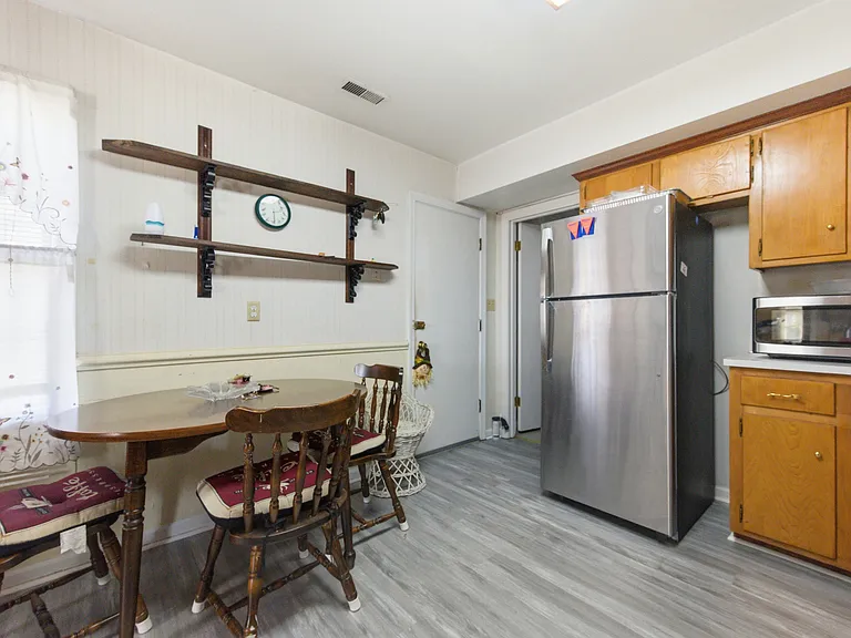 205 Orkney Pl — Photo 12