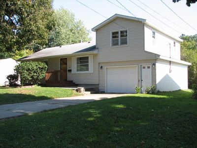 604 E 12th Street Pl N, Newton, IA, 50208