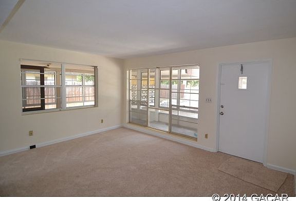 4th image of 1029 NE 23rd Ave