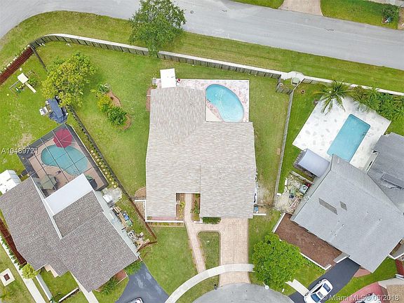 3rd image of 16634 Redwood Way