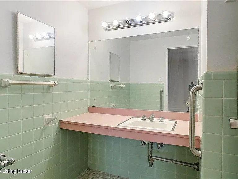 3320 Bardstown Rd #V17 — Photo 6