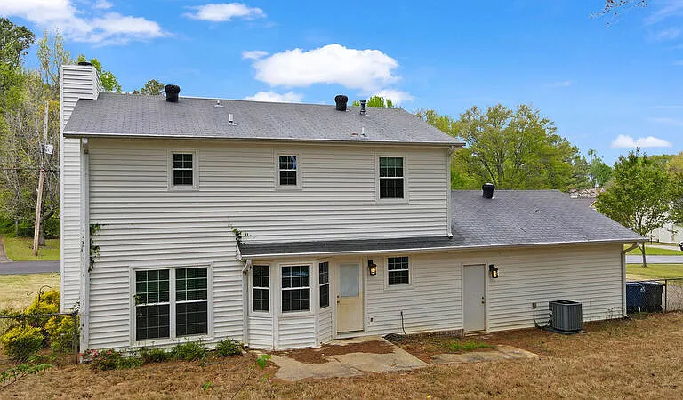 4418 Englewood Rd — Photo 4