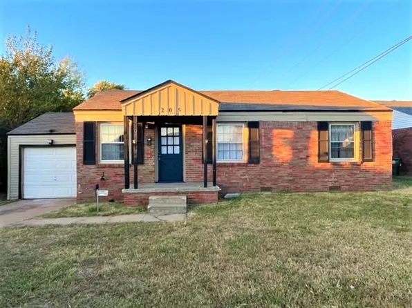 205 E Marshall Dr, Midwest City, OK 73110