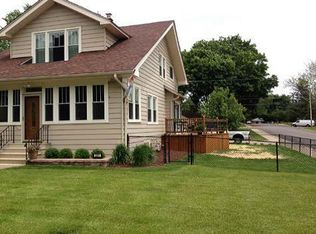 237 S Melrose Ave, Elgin, IL 60123