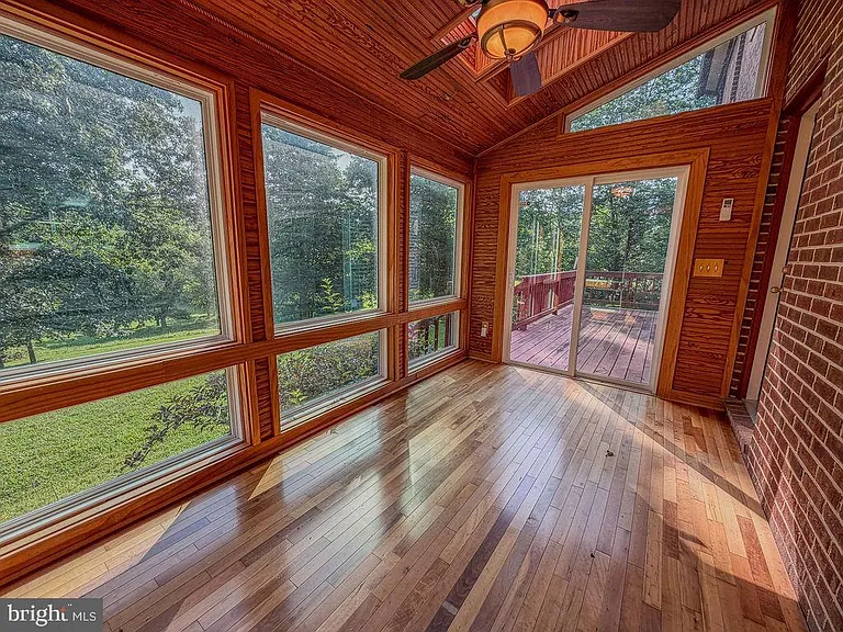 11 Hickory Ln — Photo 22