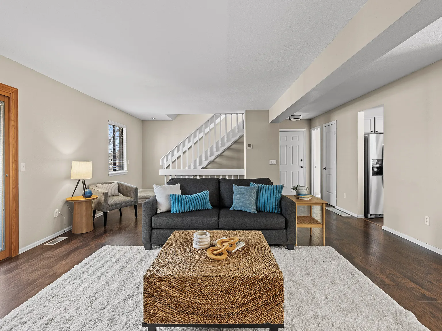 3 bed, 1364 sqft, $2,200 — Photo 4