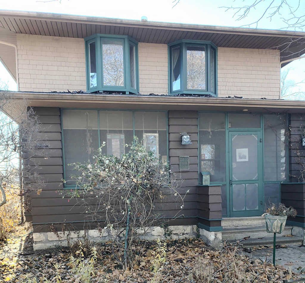 2510 Cass St, La Crosse, WI 54601 Zillow
