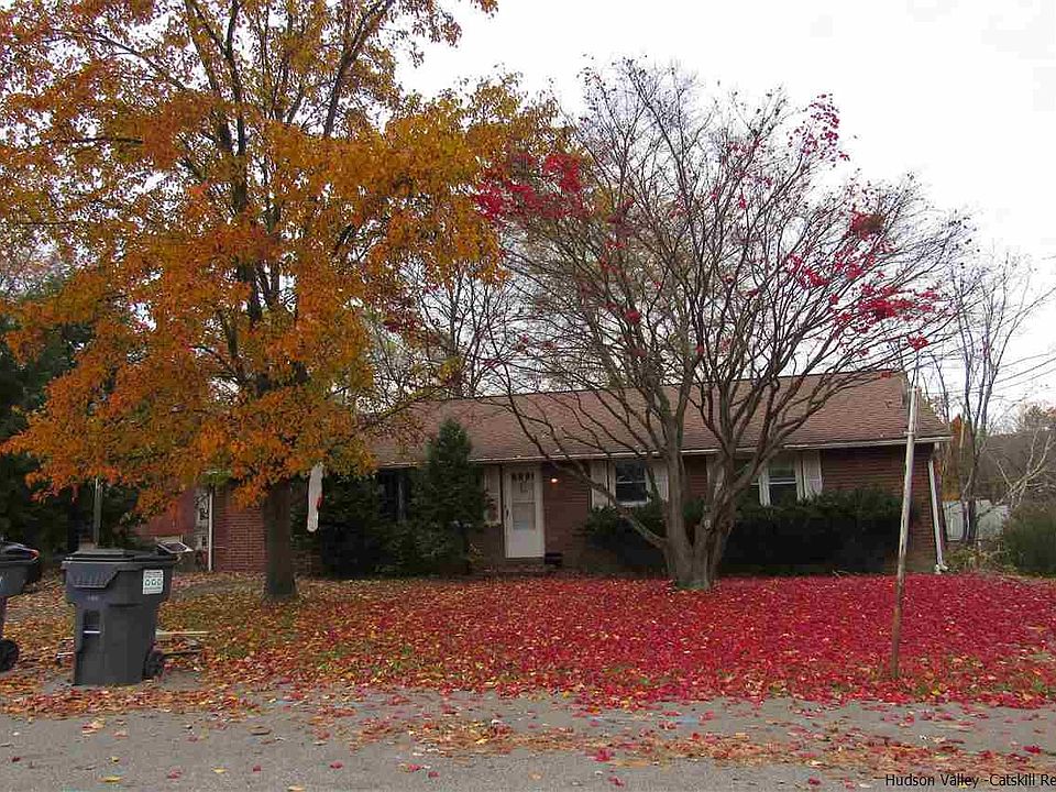 1st image of 15 Fairview Ave
