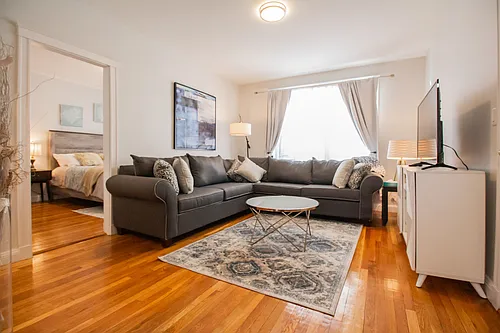 191 Kent St #4 Photo 1