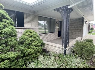 34660 Mac Donald Dr, Sterling Heights, MI 48310