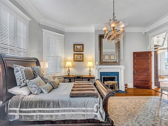 30th image of this home