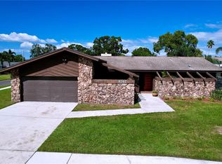 8267 Norwood Rd, Seminole, FL 33777