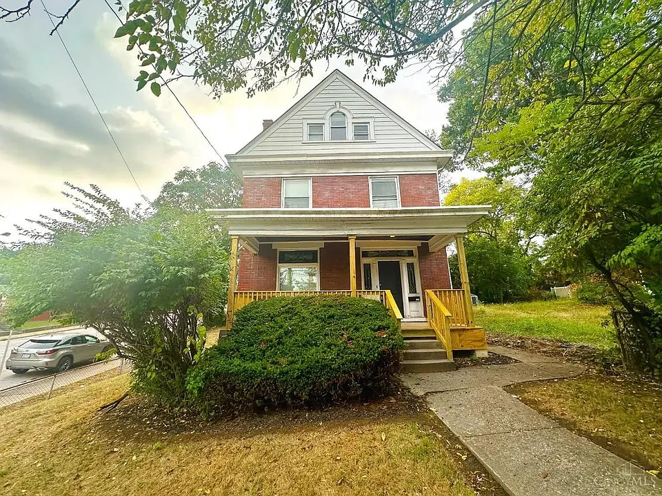 3501 Bevis Ave