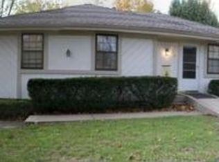 418 SE Lana St, Lees Summit, MO 64063