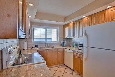 4th image of 1290 Gulf Blvd APT 402