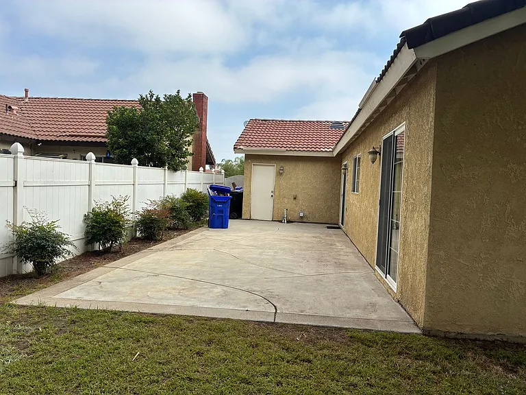 13927 Woodland Dr — Photo 45
