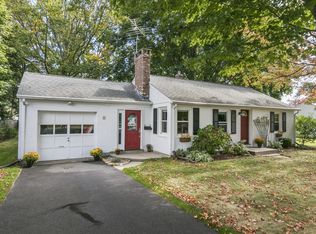 8 Reed Ct, Old Saybrook, CT 06475
