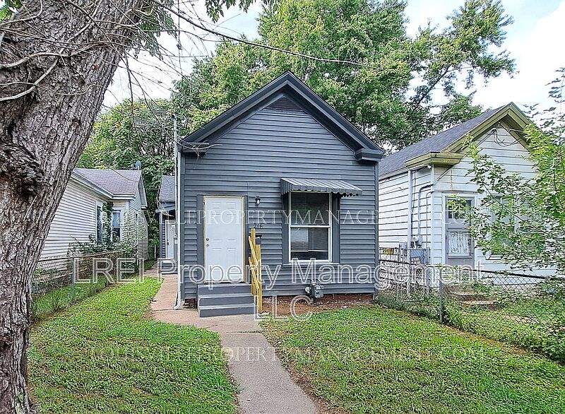 1st image of 216 N 34th St