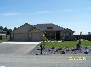 90803 Summit View Dr, Kennewick, WA 99338